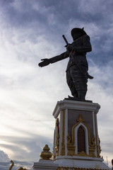 Fototapeta premium King Anouvong statue：ラオス・アヌウォン王像