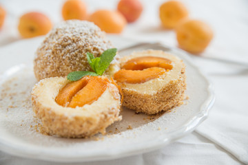 Marillenknödel, Aprikosenknödel 