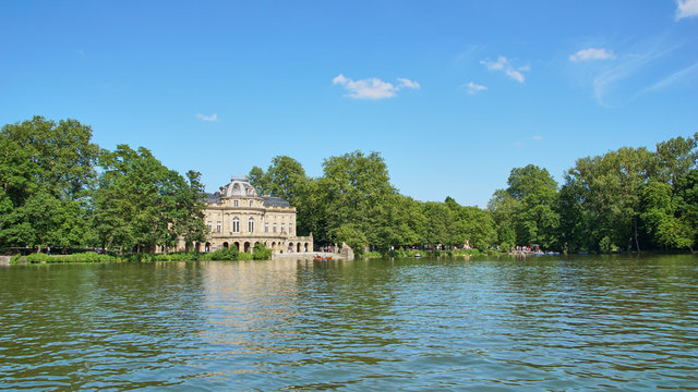 The Monrepos Castle and its lake