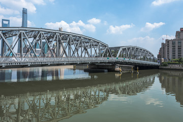 Obraz premium Shanghai skyline ,landmarks of Shanghai with Huangpu river in China.