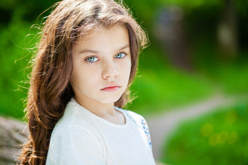 Naklejka premium Portrait of a beautiful young little girl