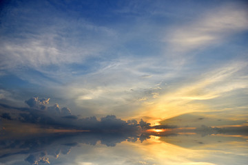 Fototapeta na wymiar sky with clouds and sun