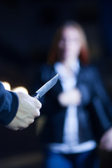 Frau wird nachts überfallen