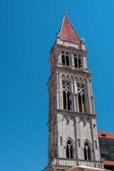 clocher de la cathédrale Saint-Laurent de Trogir en Croatie