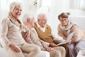 Neighbours figuring out laptop