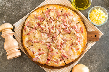 Tarte flambé pizza