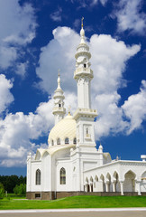 Fototapeta na wymiar White mosque