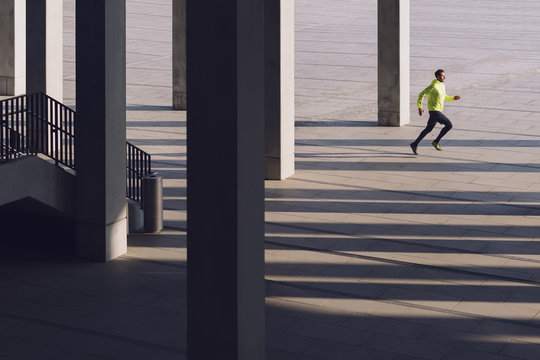 Running am Flughafen BER in Berlin