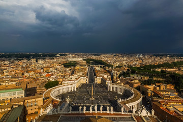 Obraz premium View on the Saint Peter`s Square (Piazza San Pietro) in Vatican, Rome, Italy