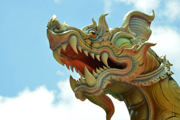 Buddhistische Tempel in Nakhon Phanom, Thailand an der Grenze zu Laos