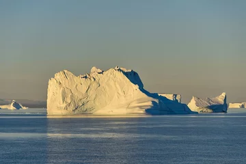 Gordijnen Iceberg in Greenland © Alexey Seafarer