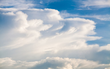 Obraz premium colorful dramatic sky with cloud at sunset