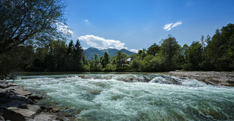 Die Isar im Bayrischen Land