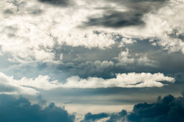 Obraz premium colorful dramatic sky with cloud at sunset