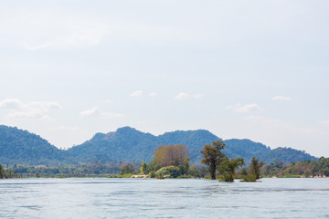 Khongyai beach irawaddy dolphins trip