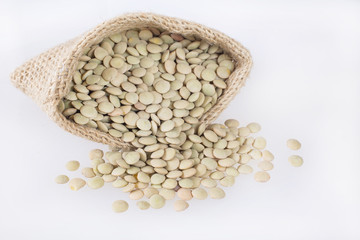Raw lentil grains - Lens culinaris