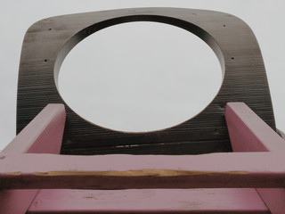 Wood structure with circle hollow central 