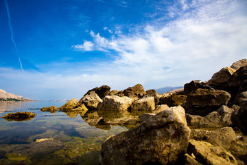 Fototapeta na wymiar sea bay with a rocky coast in Croatia