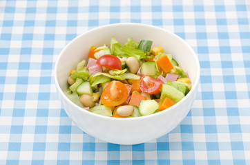 チョップドサラダ