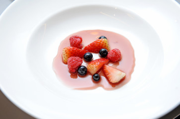 dessert of berry
