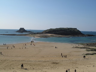 ville mont saint michel