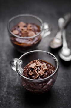 homemade vegan chocolate mousse