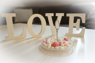 Tabeldekoration with LOVE-Letters  and sweets