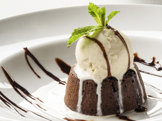 Chocolate fondant with ice cream