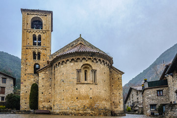 Fototapeta na wymiar Romanesque church in Beget, Spain