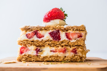 Strawberry puff mille-feuille with strawberry