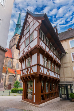 Fachwerkhaus Umgest&uuml;lpter Zuckerhut in Hildesheim, Niedersachsen