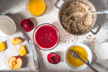 Peanut butter paste, fruit puree and honey for tartlets