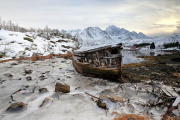 Shipwreck-abandoned wooden boat at Sildpolltjonna. Sildpollnes-Austnesfjorden-Austvagoya-Lofoten islands-Norway. 0138