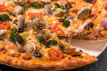 ピッツア　pizza Italian snack