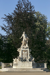 Fototapeta na wymiar Vienna, statue of Mozart