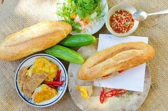 Banh Mi Cha Ca - A kind of Vietnamese sandwich with grilled fish and fresh vegetables. It's really popular in the central of Vietnam