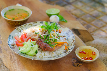 Com tam - Vietnamese broken rice with grilled pork chop