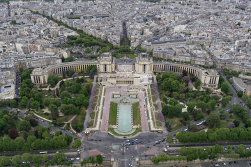 View of Jardins du Trocadéro (Gardens of the Trocadero) from the Eiffel Tower - 165255066