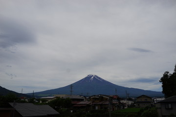 Fototapeta premium 富士山 曇り空 展望 