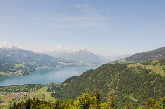 Interlaken, Thunersee, Harder Kulm, Niesen, Beatenberg, Stockhorn, Berner Oberland, Aussichtspunkt, Seeufer, Wanderweg, Alpen, Sommer, Schifffahrt, Wassersport, Schweiz