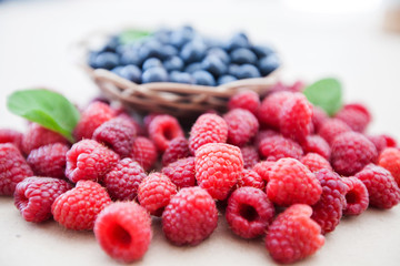 freshly raspberry blueberry fruit antioxidant food
