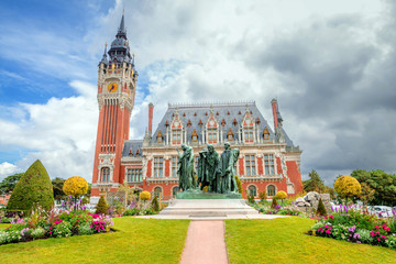 béffroi de Calais et ses statues de Rodin