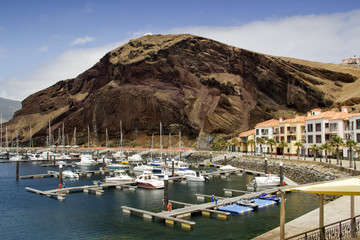 kleiner Hafen auf Madeira