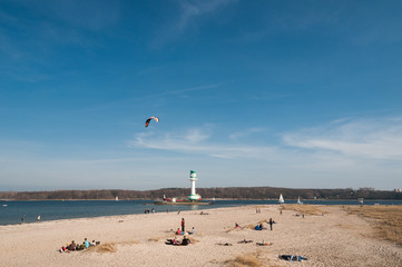 Obraz premium Kietesurfer am Falkensteiner Strand