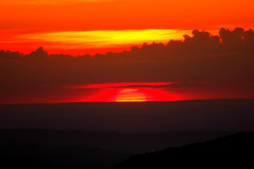 coucher de soleil sur la montagne vosgienne