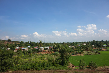 Fototapeta na wymiar ベトナム ラドン県 田舎の風景　山空