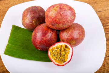 Maracuya - Tropical famous passion fruit