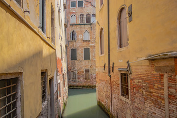 venice canal view - 165306653