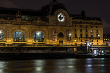 Bord de Seine de nuit