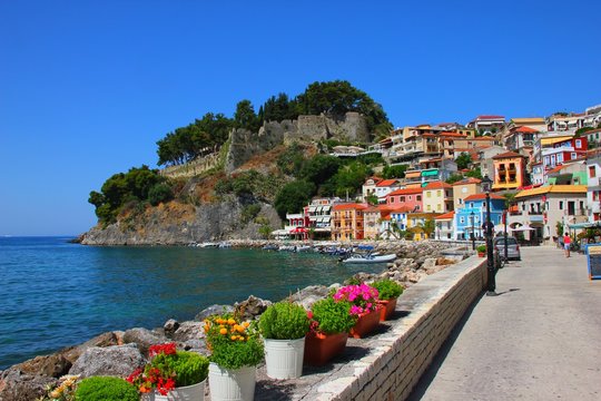 Hafen von Parga